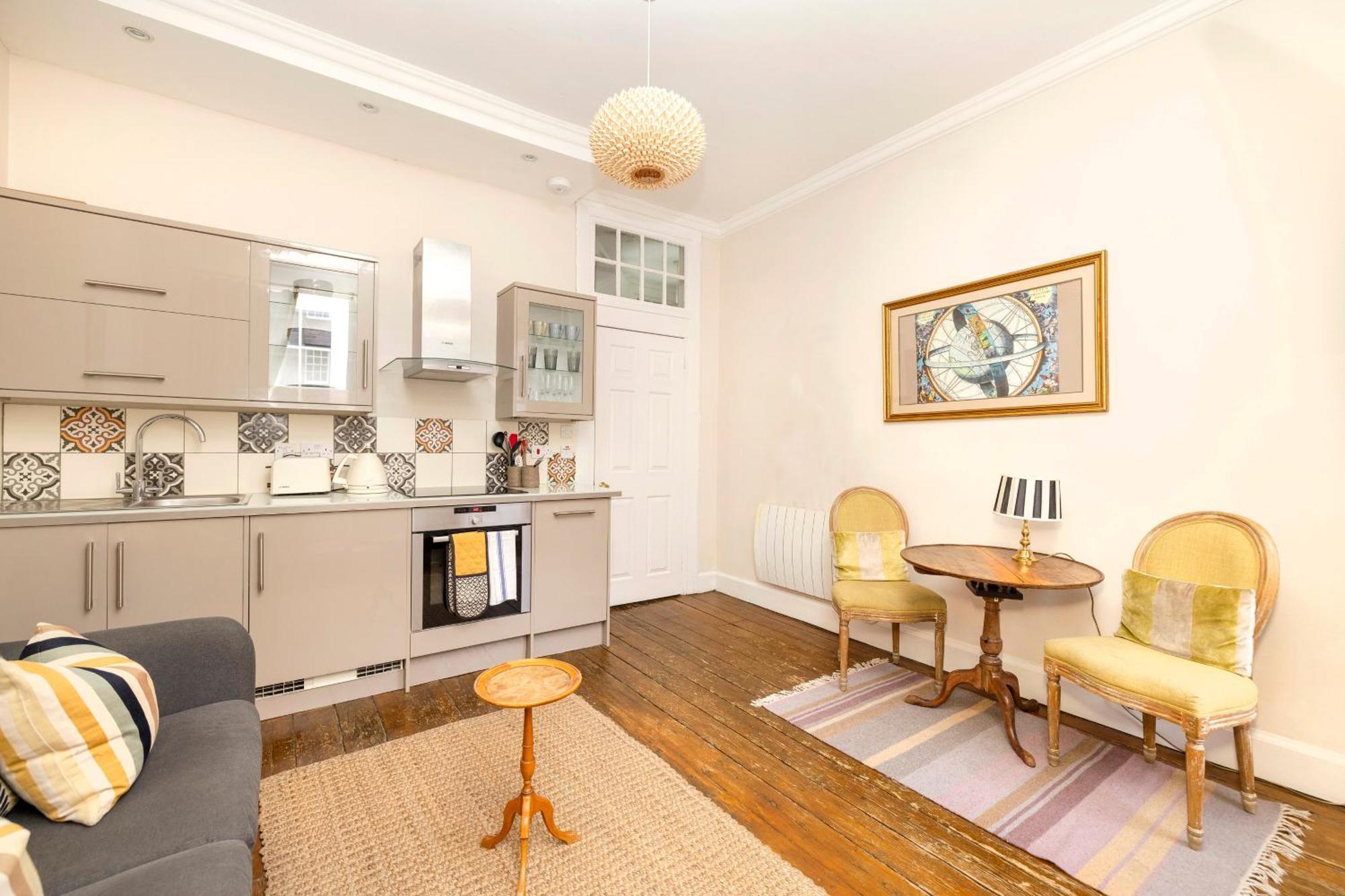 Joivy Classy Apartment Near Edinburgh Castle Extérieur photo